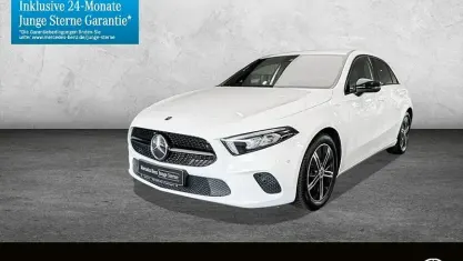 Gebraucht Mercedes A180 Progressive 135 PS (99 kW) 2021 Weiß Limousine