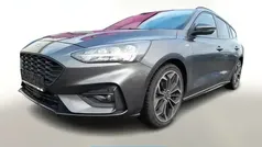 Magnetic grau metallic Gebraucht 2019 Ford Focus ST-Line Kombi | 19.847 € (Fairer Preis)