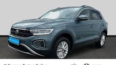 Blau Gebraucht 2024 VW T-Roc Life SUV | 24.900 € (Guter Preis)