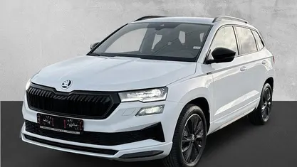Moonweiß perleffekt Gebraucht 2022 Skoda Karoq SportLine SUV | 26.790 € (Fairer Preis)