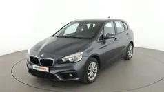 Grau Gebraucht 2015 BMW 218 Active Tourer Basis Van / Kleinbus | 12.450 € (Fairer Preis)