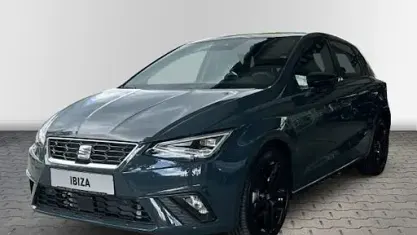 Neu Seat Ibiza Black Edition 116 PS (85 kW) 2025 Blau Limousine