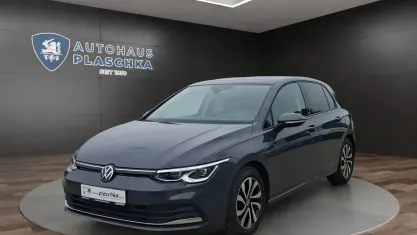Gebraucht VW Golf VIII Active 150 PS (110 kW) 2022 Delfingrau Limousine
