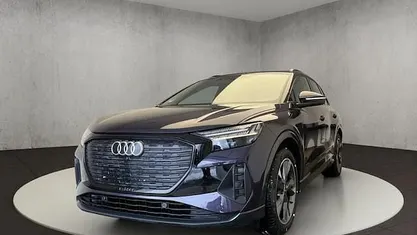 Auroraviolett metallic Gebraucht 2023 Audi Q4 e-tron Ambiente SUV | 31.800 € (Superpreis)