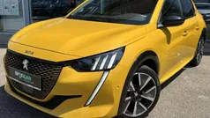 Gelb Gebraucht 2021 Peugeot e-208 GT Kleinwagen | 16.380 € (Fairer Preis)