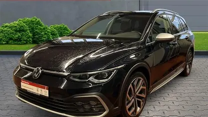 Schwarz Gebraucht 2022 VW Golf Alltrack Kombi | 25.770 € (Guter Preis)