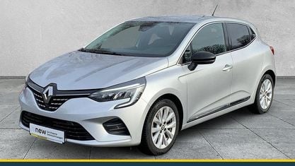 Używany Renault Clio V Intens 91 KM (66 kW) 2022 Srebrny Sedan/Limuzyna
