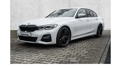 Gebraucht BMW 320 M Sport 184 PS (135 kW) 2019 Weiß Limousine