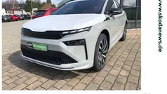 Grau (steelgrau) Gebraucht 2025 Skoda Enyaq iV SportLine SUV | 55.420 € (Fairer Preis)
