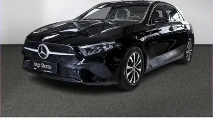 Gebraucht Mercedes A180 136 PS (100 kW) 2024 Limousine