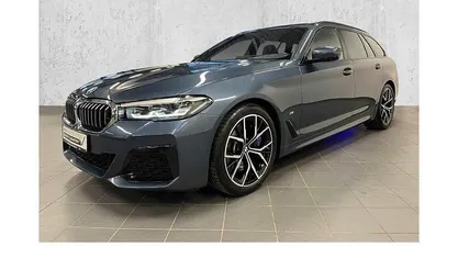 Blau Gebraucht 2023 BMW 540 M Sport Kombi | 49.990 € (Guter Preis)
