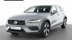 Gebraucht 2023 Volvo V60 CC Plus Kombi | 37.490 € (Guter Preis)