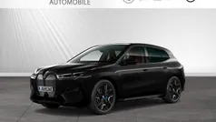 Saphirschwarz metallic Gebraucht 2023 BMW iX Sport Line SUV | 64.888 € (Superpreis)