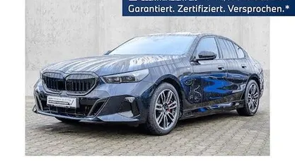 Gebraucht BMW 550e M Sport 489 PS (359 kW) 2025 Limousine