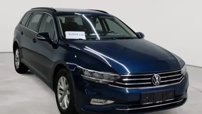 Gebraucht VW Passat Business 150 PS (110 kW) 2022 Aquamarinblau metallic Kombi