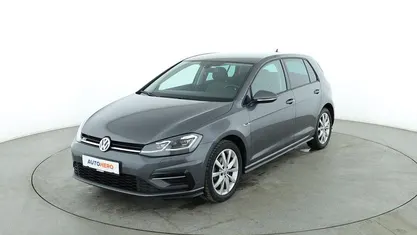 Grau Gebraucht 2019 VW Golf Highline Limousine | 20.890 € (Fairer Preis)