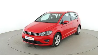 Second-hand VW Golf Sportsvan Comfortline 110 CP (80 kW) 2015 Roșu Monovolum