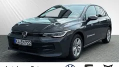 Delfingrau Gebraucht 2024 VW Golf VIII Life Limousine | 27.980 € (Fairer Preis)