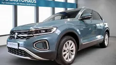 Blau Gebraucht 2022 VW T-Roc Style SUV | 28.130 € (Guter Preis)