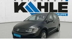 Deep black perleffekt Gebraucht 2024 VW Touran Comfortline Van / Kleinbus | 29.990 € (Guter Preis)