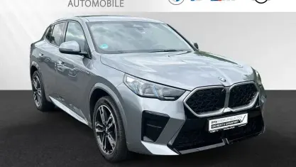 Gebraucht BMW X2 M Sport 163 PS (119 kW) 2025 Skyscraper grau metallic SUV