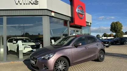 Gebraucht Mazda 2 Exclusive-Line 90 PS (66 kW) 2015 Violett Limousine