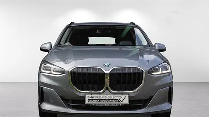 Gebraucht BMW 225 Active Tourer Luxury Line 245 PS (180 kW) 2024 Van / Kleinbus