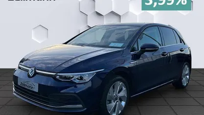 Gebraucht VW Golf VIII Style 150 PS (110 kW) 2022 Blau Limousine