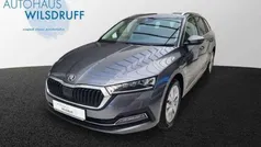 Grau Gebraucht 2024 Skoda Octavia Style Kombi | 35.470 € (Fairer Preis)