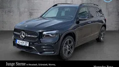 Lack kosmosschwarz Gebraucht 2024 Mercedes GLB250 AMG line SUV | 57.880 €