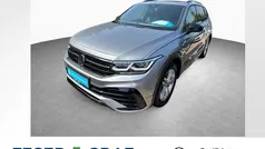 Pyritsilber metallic Gebraucht 2024 VW Tiguan Allspace R-line SUV | 44.890 € (Fairer Preis)