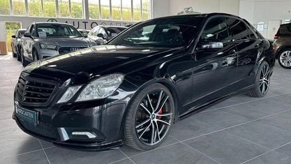 Gebraucht Mercedes E350 AMG line 292 PS (214 kW) 2010 Schwarz Limousine