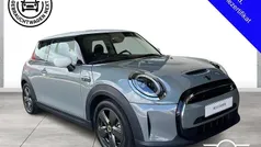 Grau Gebraucht 2022 Mini Cooper SE Essential Kleinwagen | 15.890 € (Fairer Preis)