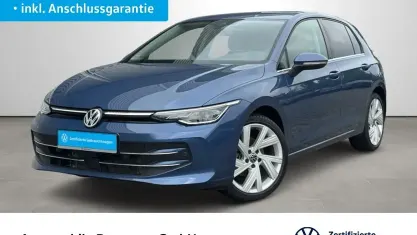 Gebraucht VW Golf VIII Style 150 PS (110 kW) 2025 Anemonenblau metallic Limousine