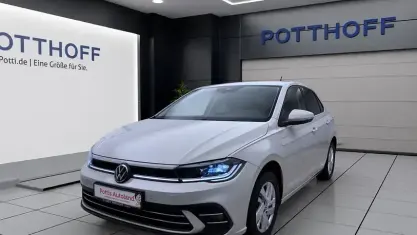 Gebraucht VW Polo Style 95 PS (69 kW) 2022 Ascotgrau Kleinwagen