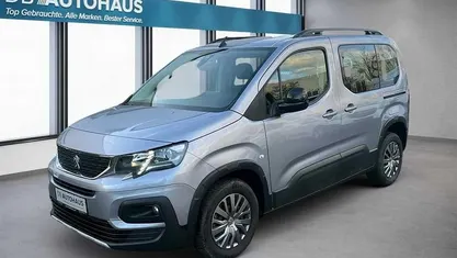 Gebraucht Peugeot Rifter Allure 110 PS (80 kW) 2023 Van / Kleinbus