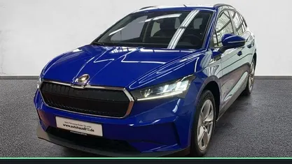 Usado Skoda Enyaq iV 108 kW (148 HP) 2023 Azul SUV