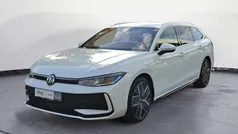 Gebraucht 2025 VW Passat R-line Kombi | 45.260 € (Superpreis)
