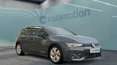 Grau Gebraucht 2024 VW Golf VIII GTI Limousine | 41.128 € (Guter Preis)