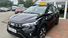 Schwarz Gebraucht 2023 Dacia Sandero Expression Kleinwagen | 18.800 € (Fairer Preis)