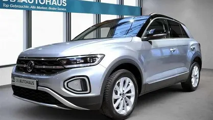 Silber Gebraucht 2024 VW T-Roc Style SUV | 28.790 € (Fairer Preis)