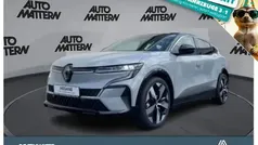 Grau Gebraucht 2024 Renault Mégane Techno Limousine | 34.989 € (Fairer Preis)