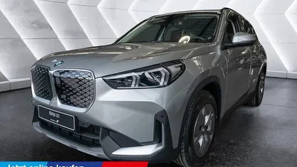 Neu BMW iX1 Performance 230 kW (313 PS) 2025 Silber SUV