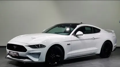 Gebraucht Ford Mustang GT Fastback 449 PS (330 kW) 2021 Weiß, oxford white Coupé