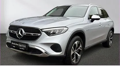 Gebraucht Mercedes GLC300e Avantgarde 204 PS (150 kW) 2023 SUV