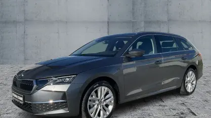 Usata Skoda Octavia Tour 150 CV (110 kW) 2025 Grigio Station wagon
