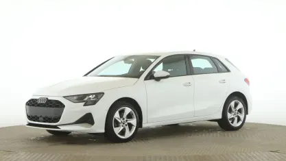 Gebraucht Audi A3 Advanced 116 PS (85 kW) 2025 Arkonaweiß Limousine