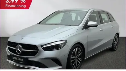 Gebraucht Mercedes B200 Advanced 163 PS (119 kW) 2025 Lack hightechsilber Van / Kleinbus