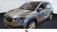 Grau Gebraucht 2024 Skoda Karoq Selection SUV | 32.777 € (Fairer Preis)