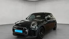 Midnight black Gebraucht 2023 Mini Cooper SE Essential Kleinwagen | 20.290 € (Guter Preis)